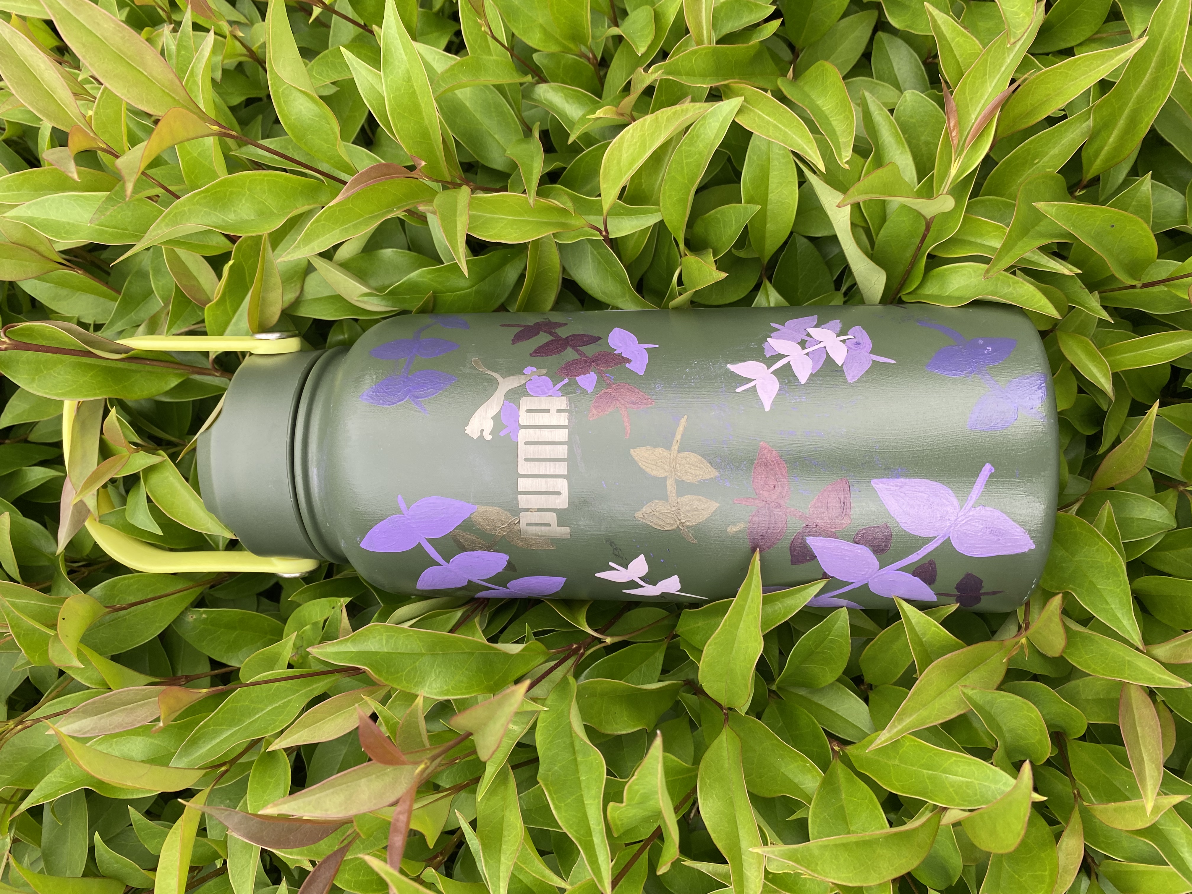 Leaves Puma bottle